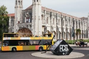 Zo werkt de hop-on hop-off bus van Lissabon + tickets