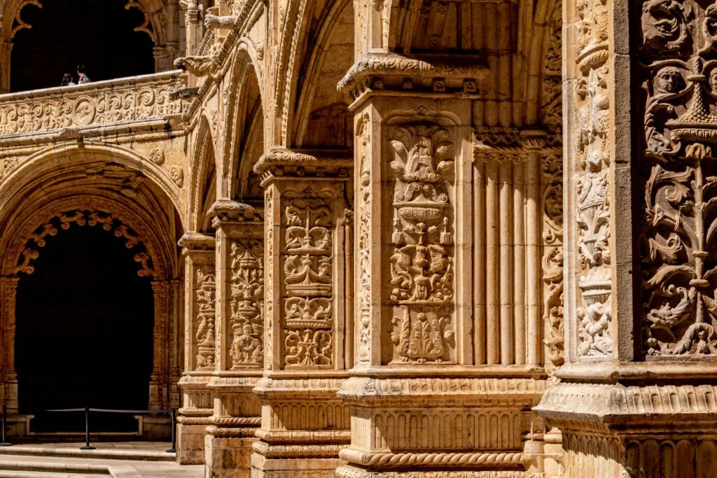 kloostergangen mosteiro dos jeronimos lissabon