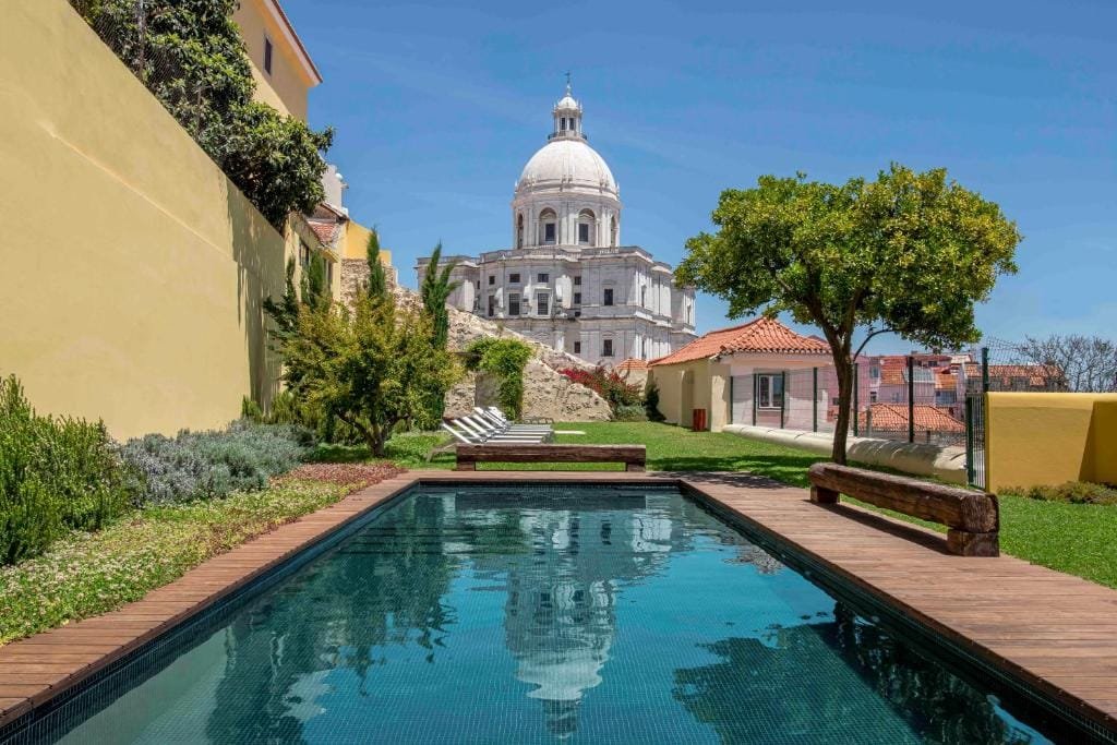 Mooiste hotel Alfama met zwembad