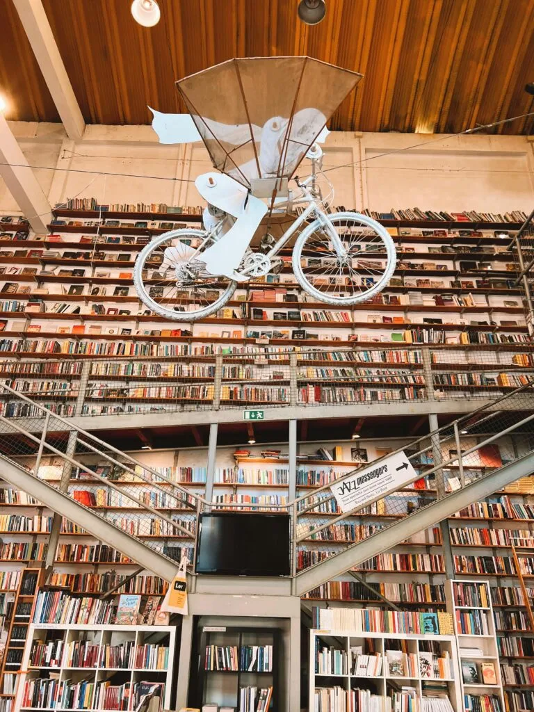 Ler Devagar boekenwinkel Lissabon LX Factory