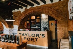 Portproeverij in Lissabon: onze ervaring bij Taylor’s in Alfama